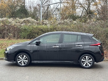 Used Nissan Leaf 2022 for sale - 76797588: Photo
