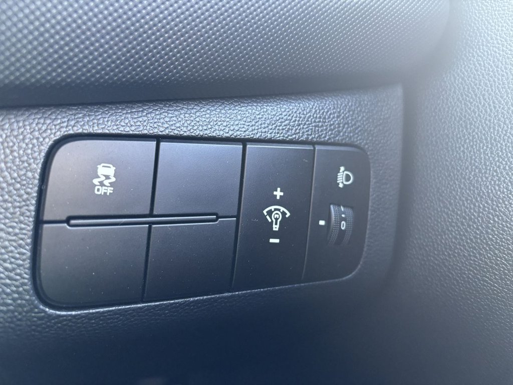 Used Hyundai i10 2018 for sale - 75973873: Photo 21