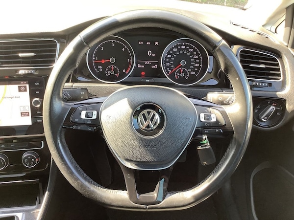Used Volkswagen Golf 2017 for sale - 76172940: Photo 12