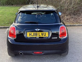 Used MINI Hatch 2018 for sale - 78016882: Photo