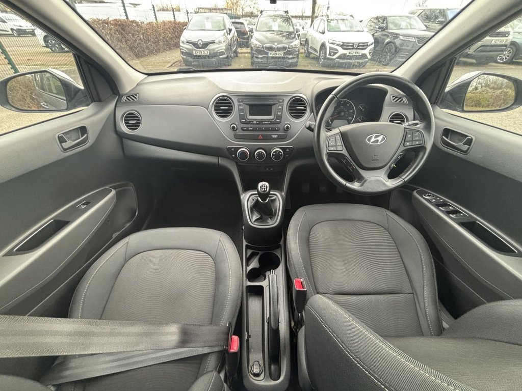Used Hyundai i10 2019 for sale - 76962187: Photo 9