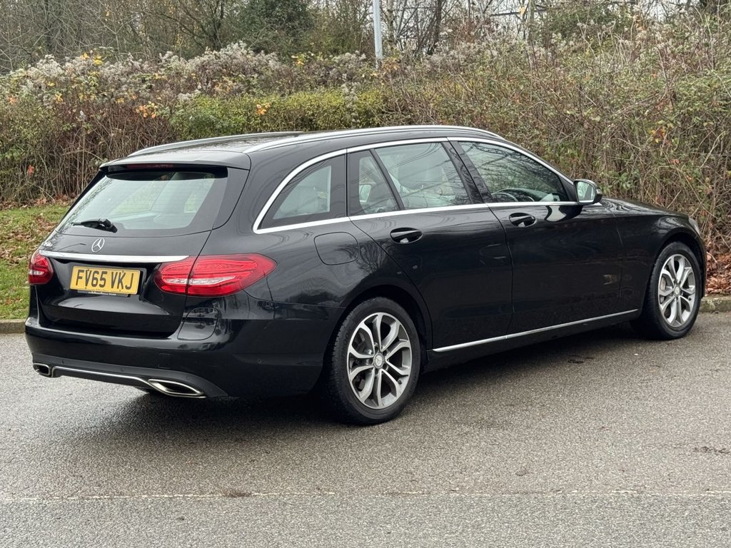 Used Mercedes-Benz C Class 2016 for sale - 76883132: Photo 5