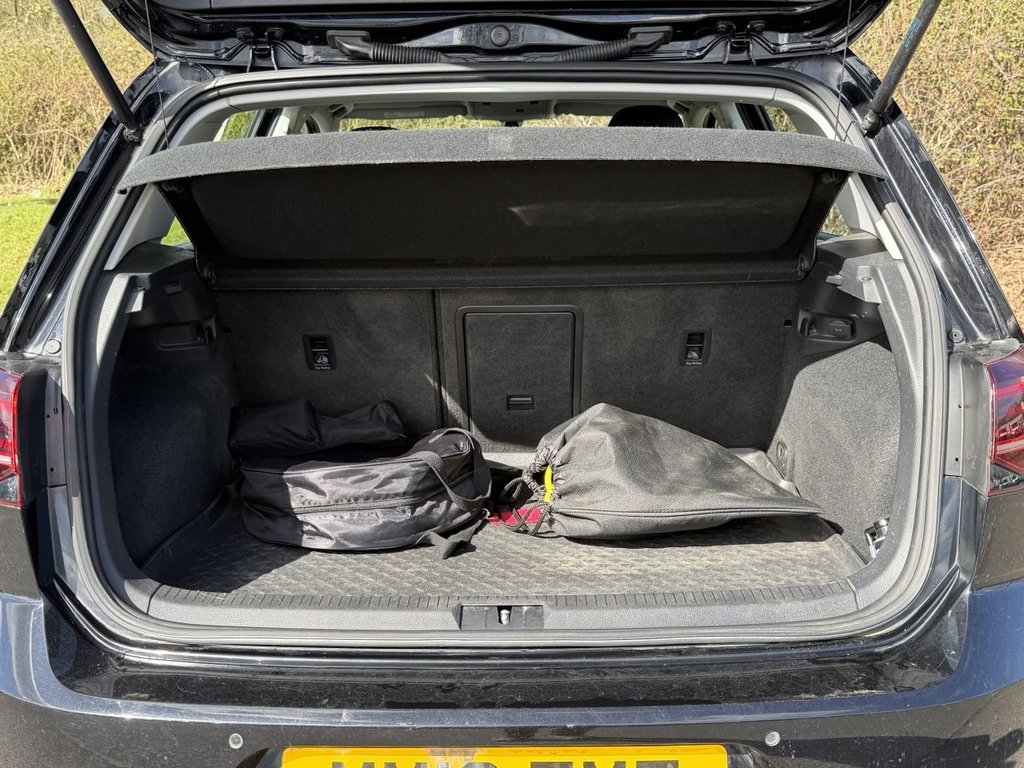 Used Volkswagen Golf 2019 for sale - 78056623: Photo 11