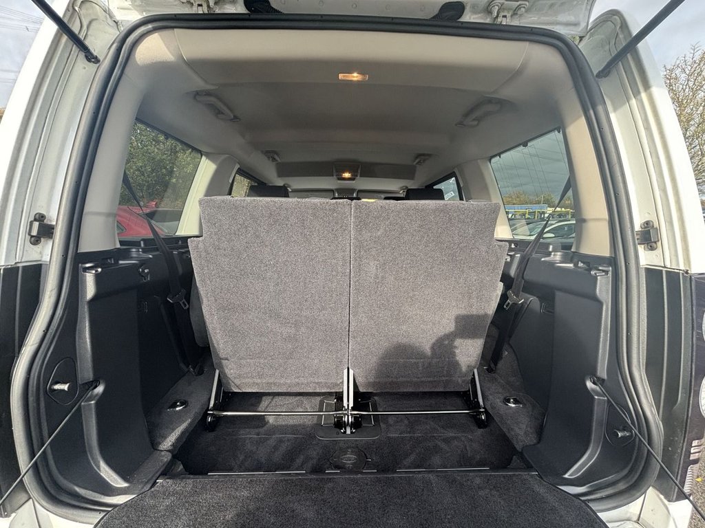 Used Land Rover Discovery 2016 for sale - 76454080: Photo 11