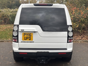 Used Land Rover Discovery 2016 for sale - 76454080: Photo