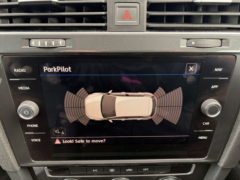 Used Volkswagen Golf 2017 for sale - 77849834: Photo 15