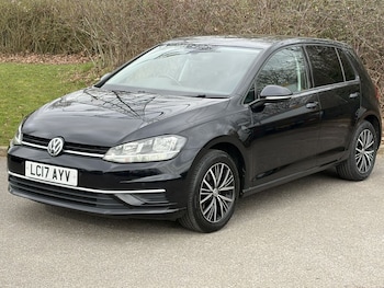 Used Volkswagen Golf 2017 for sale - 77849834: Photo