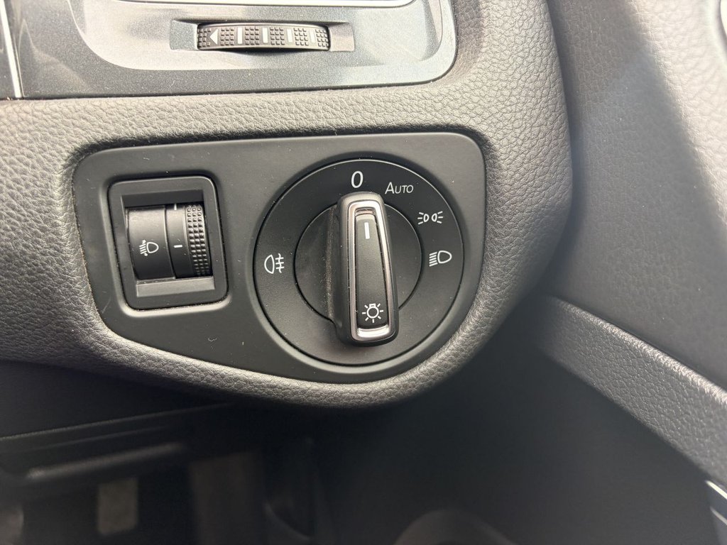 Used Volkswagen Golf 2017 for sale - 77849834: Photo 22