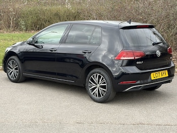 Used Volkswagen Golf 2017 for sale - 77849834: Photo