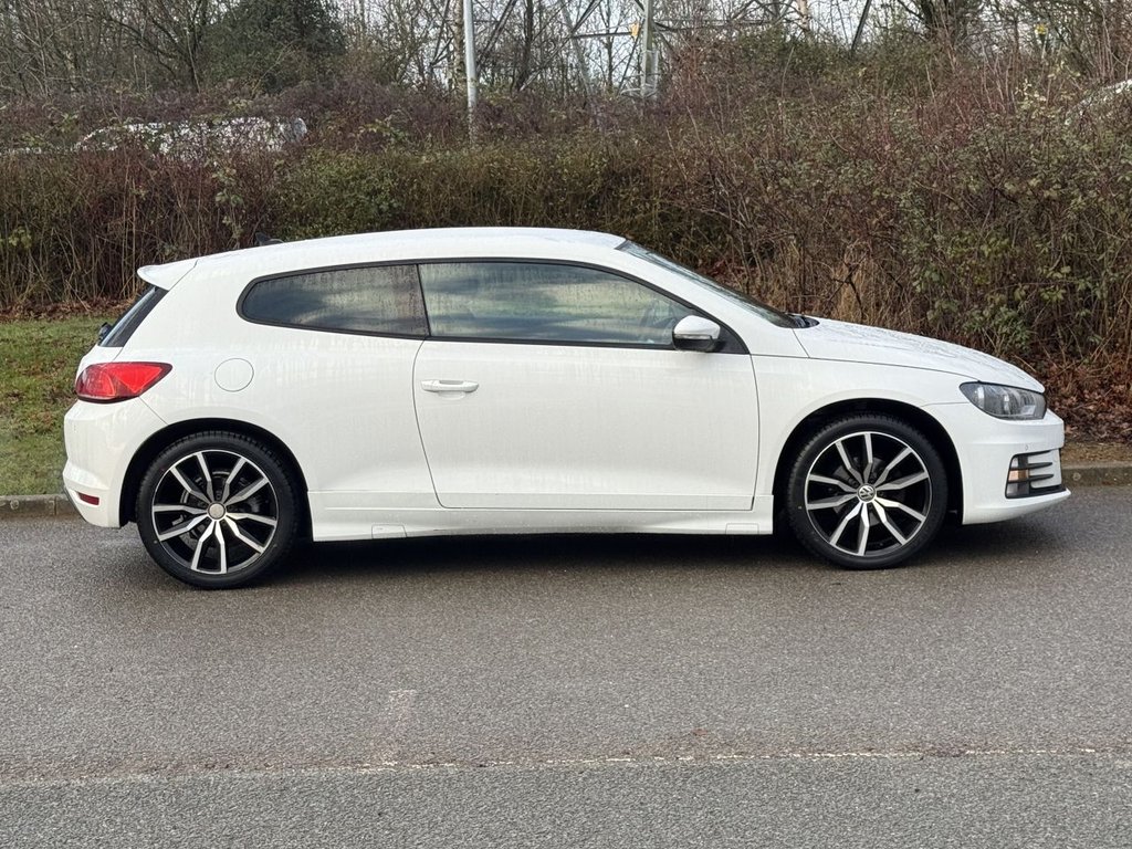Used Volkswagen Scirocco 2015 for sale - 77153283: Photo 6
