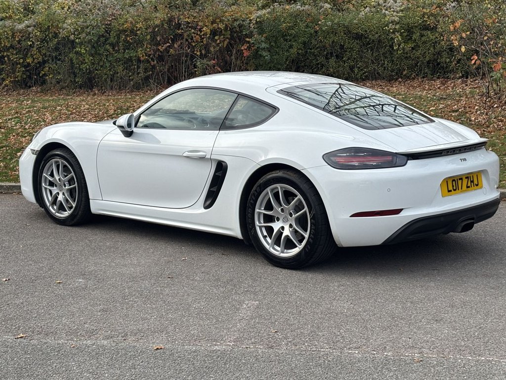 Used Porsche 718 Cayman 2017 for sale - 76496256: Photo 3