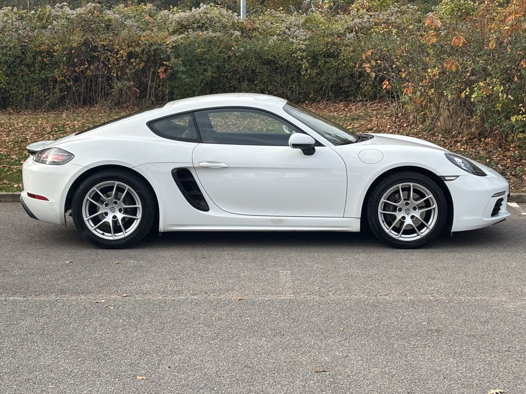 Used Porsche 718 Cayman 2017 for sale - 76496256: Photo 6