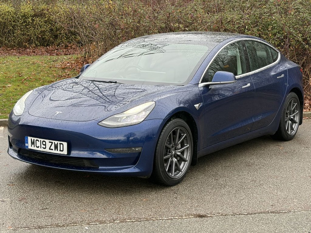 Used Tesla Model 3 2019 for sale - 76867416: Photo 1