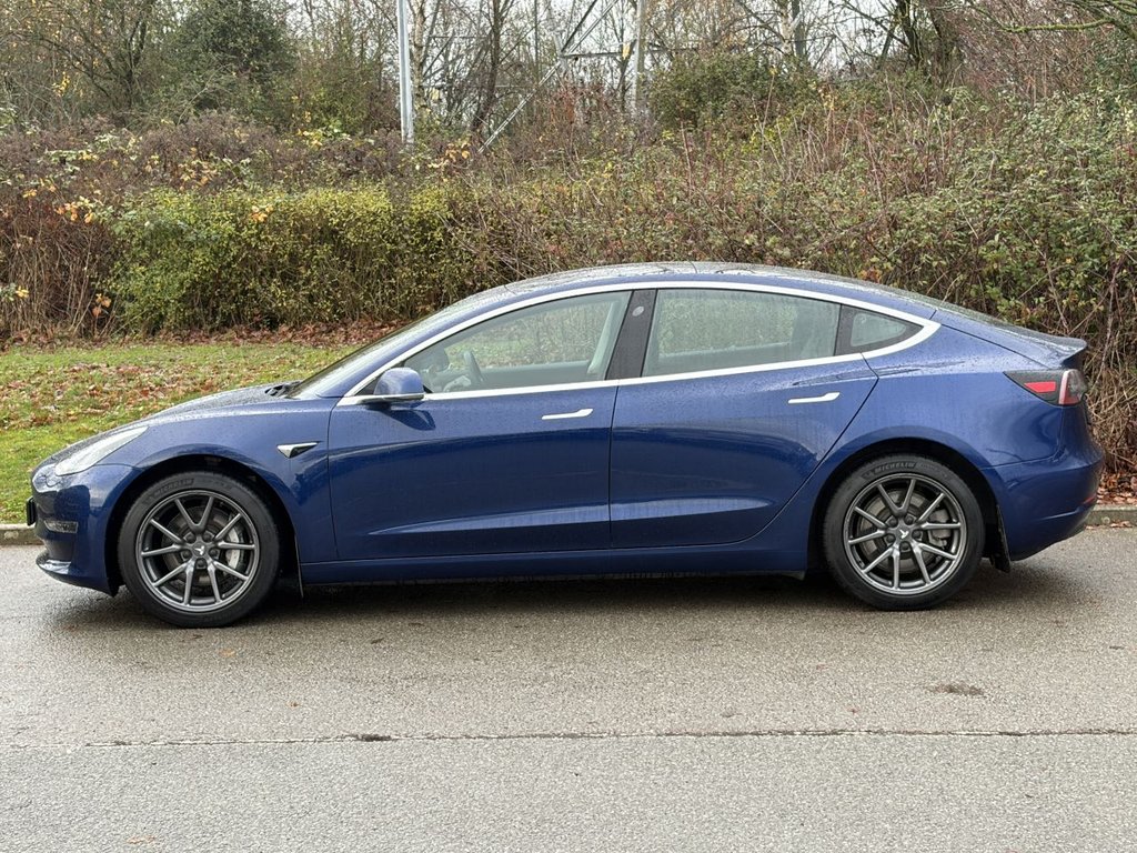 Used Tesla Model 3 2019 for sale - 76867416: Photo 2