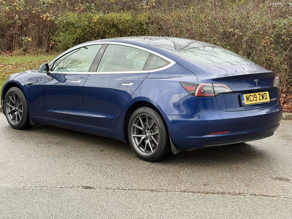 Used Tesla Model 3 2019 for sale - 76867416: Photo 3
