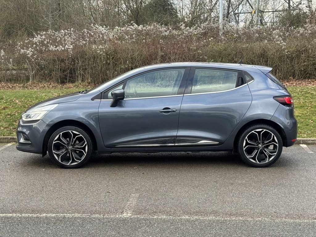 Used Renault Clio 2017 for sale - 77263066: Photo 2