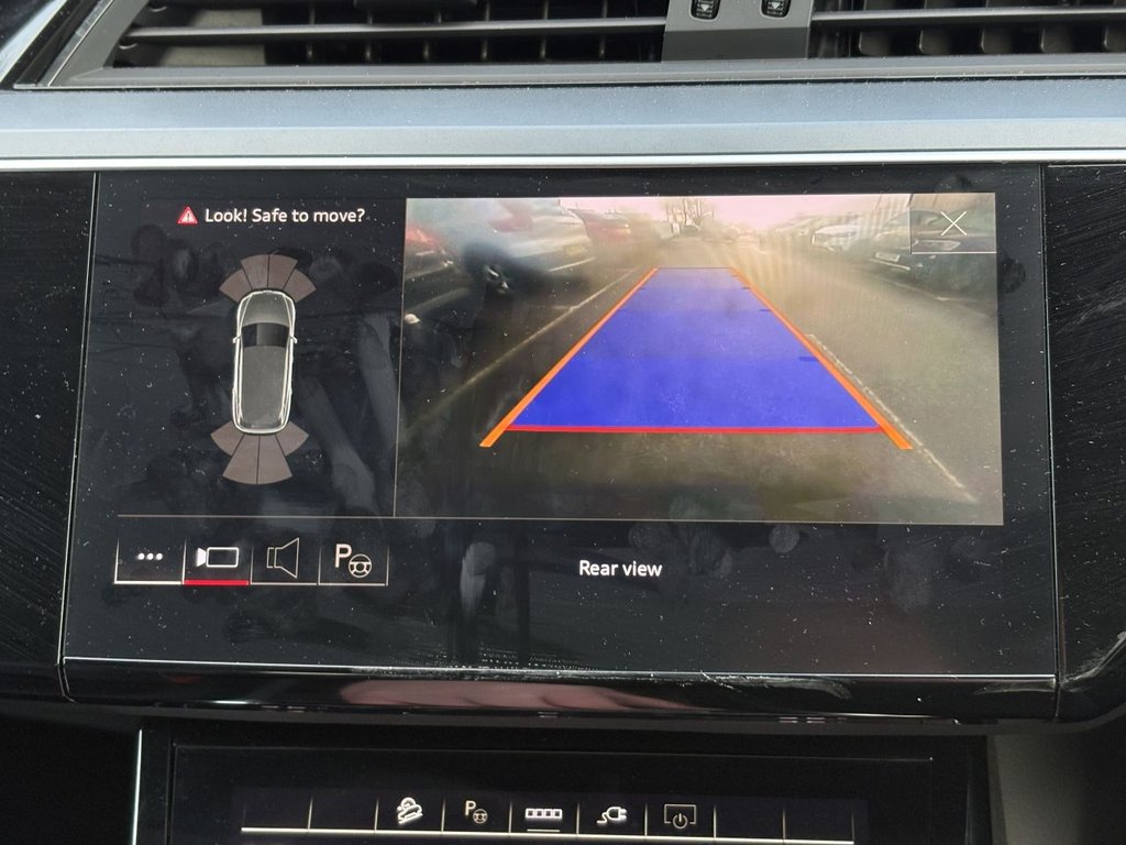 Used Audi e-tron 2021 for sale - 77145711: Photo 18