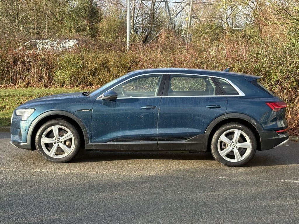 Used Audi e-tron 2021 for sale - 77145711: Photo 2