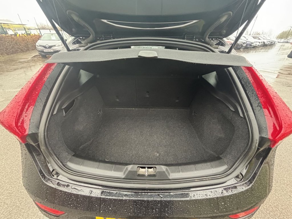 Used Volvo V40 2016 for sale - 77188063: Photo 11