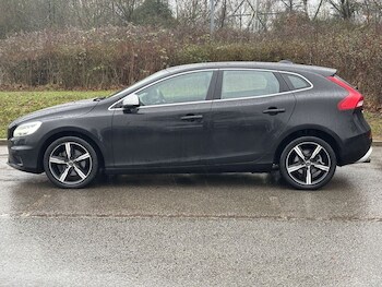 Used Volvo V40 2016 for sale - 77188063: Photo