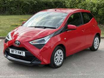 2021 (71) - 1.0 VVT-i x-play Hatchback 5dr Petrol Manual Euro 6 (s/s) (71 ps)