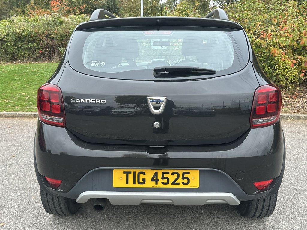 Used Dacia Sandero Stepway 2018 for sale - 76266751: Photo 4