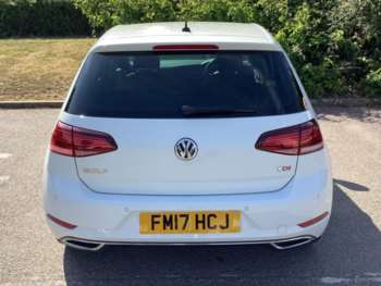 Used Volkswagen Golf 2017 for sale - 75207124: Photo