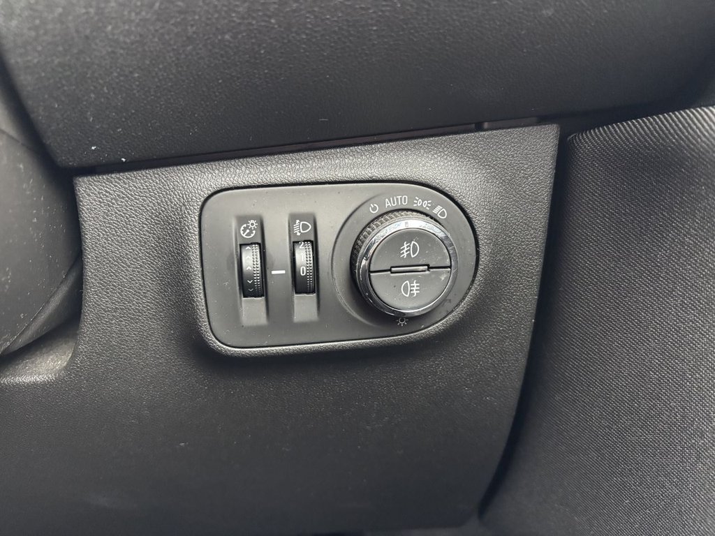 Used Vauxhall Corsa 2018 for sale - 76469785: Photo 18