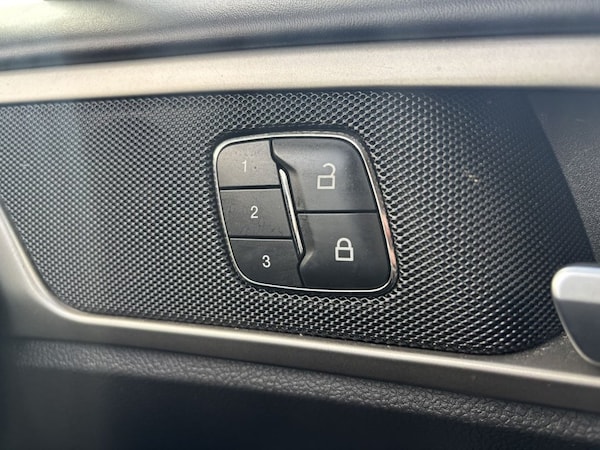 Used Ford Mondeo 2016 for sale - 76334014: Photo 23