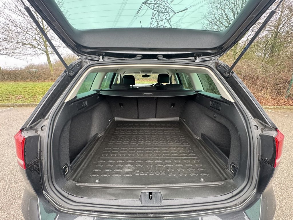 Used Volkswagen Passat 2019 for sale - 77407847: Photo 11