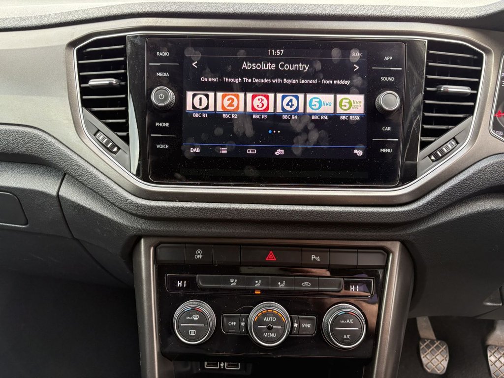 Used Volkswagen T-Roc 2018 for sale - 77262980: Photo 16