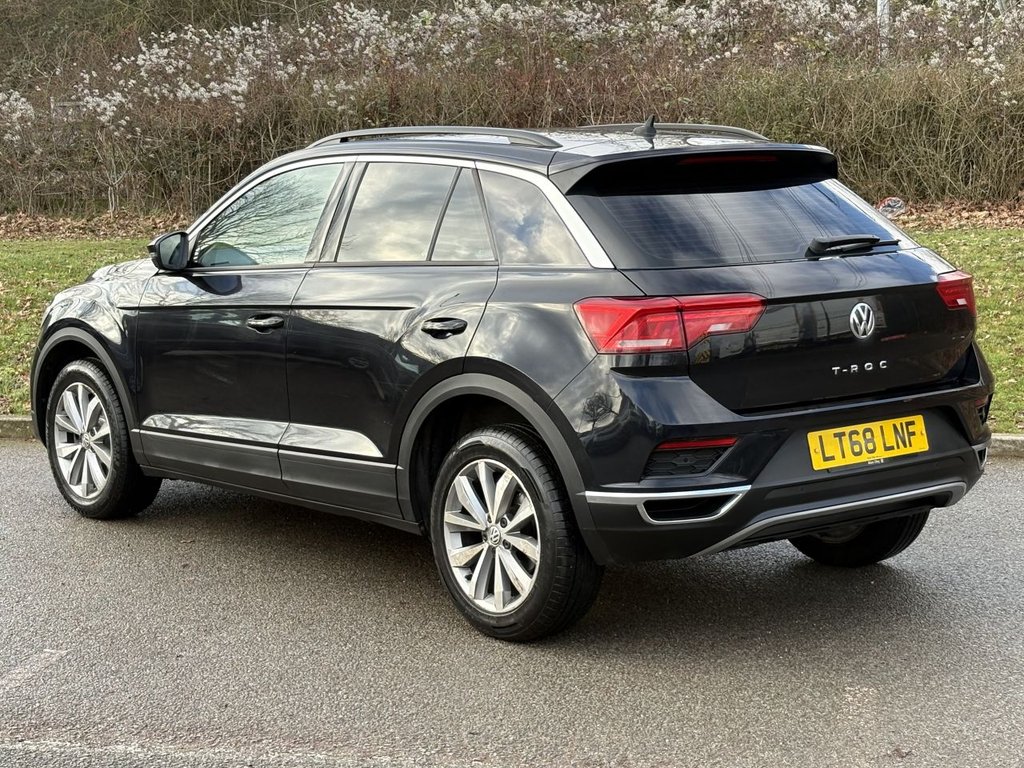 Used Volkswagen T-Roc 2018 for sale - 77262980: Photo 3