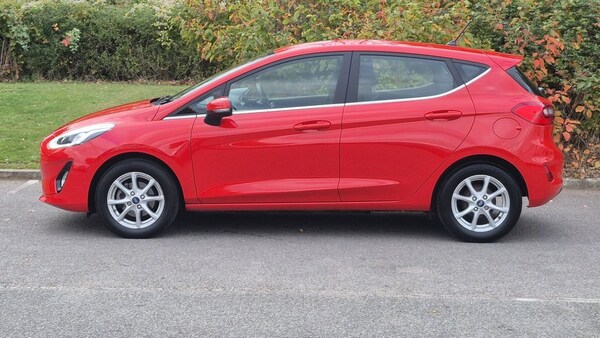 Used Ford Fiesta 2019 for sale - 76210191: Photo 2