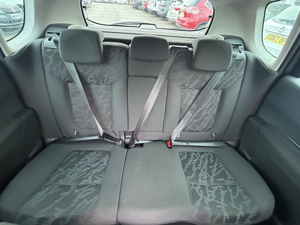 Used Peugeot 3008 2013 for sale - 76546546: Photo 11