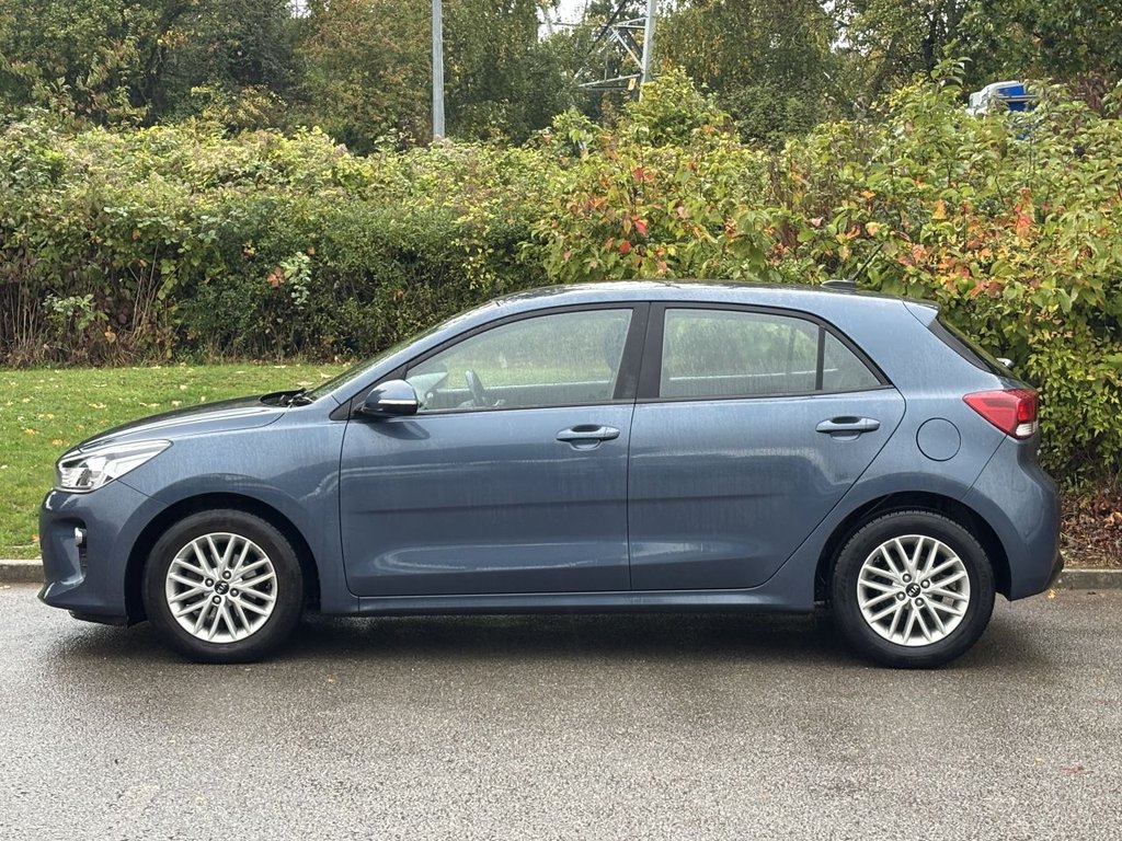 Used Kia Rio 2017 for sale - 76162680: Photo 2