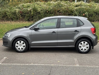 Used Volkswagen Polo 2014 for sale - 76203423: Photo 2