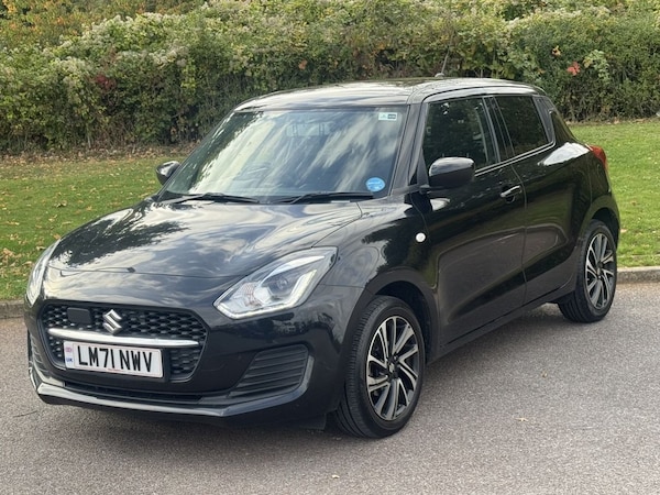 Used Suzuki Swift 2021 for sale - 76202608: Photo 1