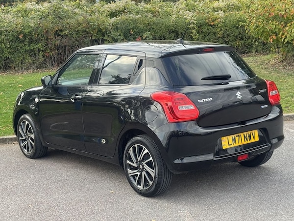 Used Suzuki Swift 2021 for sale - 76202608: Photo 3