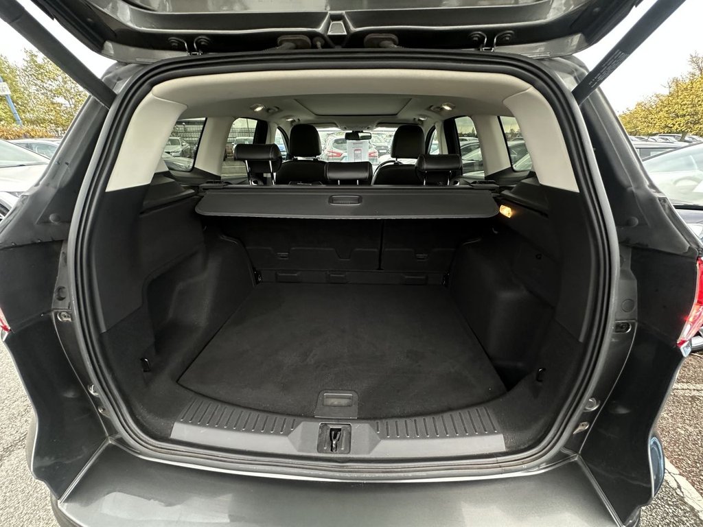 Used Ford Kuga 2015 for sale - 76356314: Photo 11