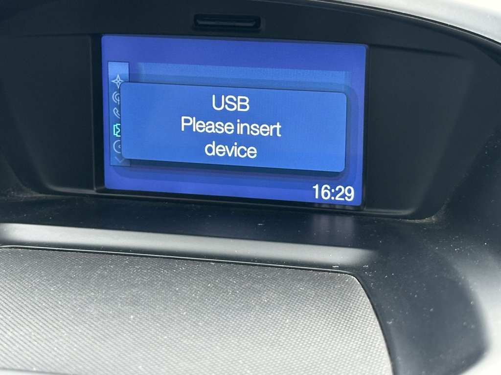 Used Ford Kuga 2015 for sale - 76356314: Photo 23