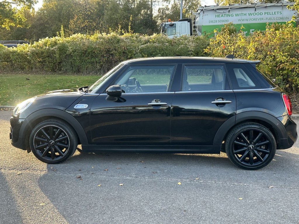 Used MINI Hatch 2017 for sale - 76367479: Photo 2