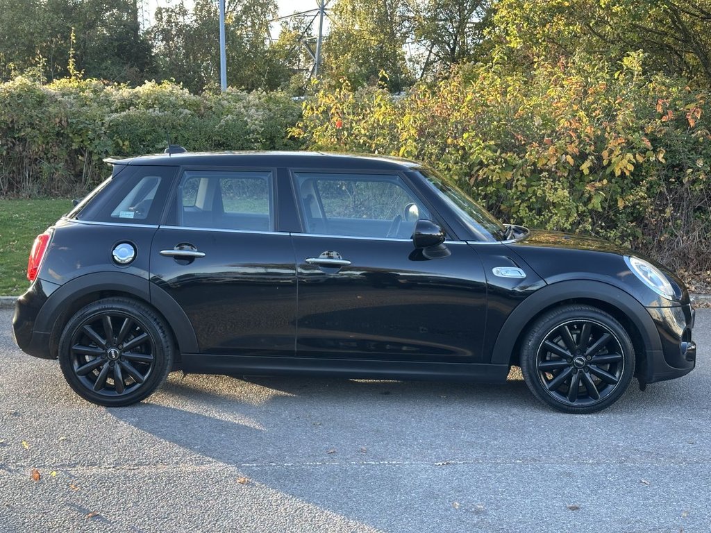 Used MINI Hatch 2017 for sale - 76367479: Photo 6