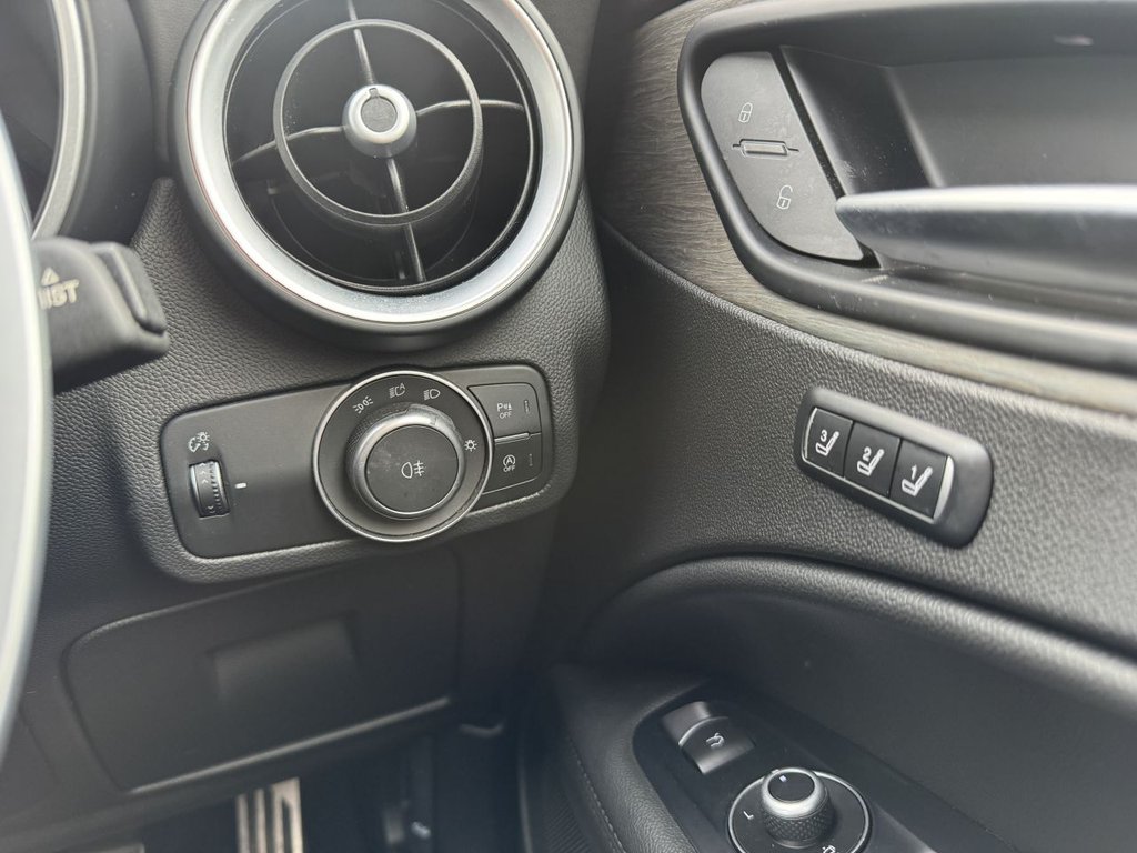 Used Alfa Romeo Stelvio 2021 for sale - 77571398: Photo 17