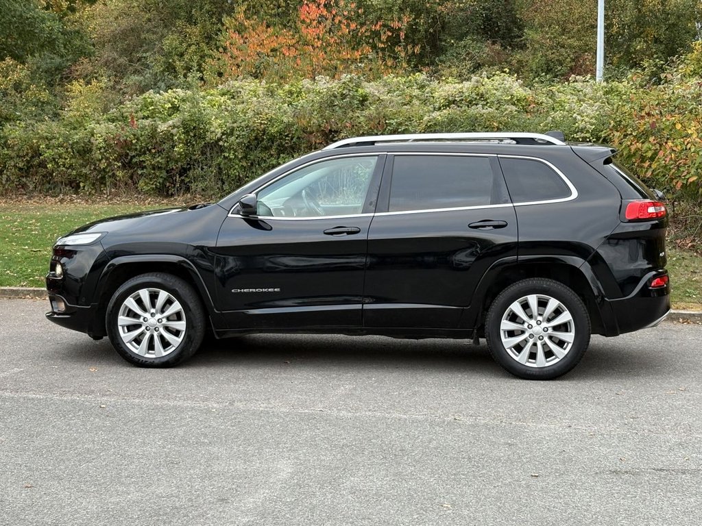 Used Jeep Cherokee 2018 for sale - 76279399: Photo 2
