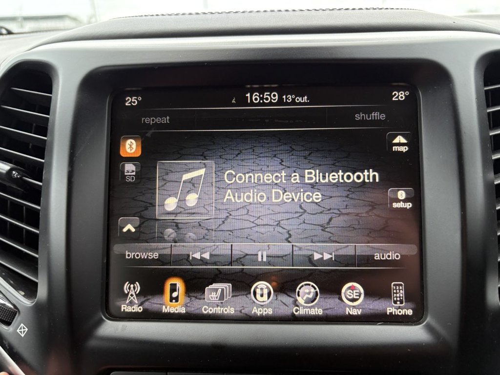 Used Jeep Cherokee 2018 for sale - 76279399: Photo 23