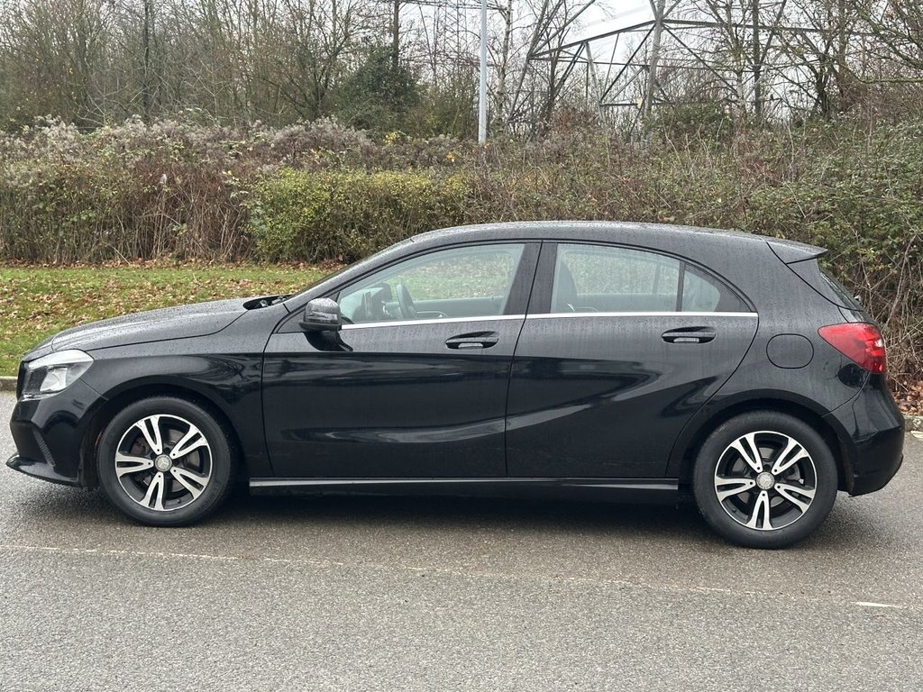 Used Mercedes-Benz A-Class 2016 for sale - 76973177: Photo 2