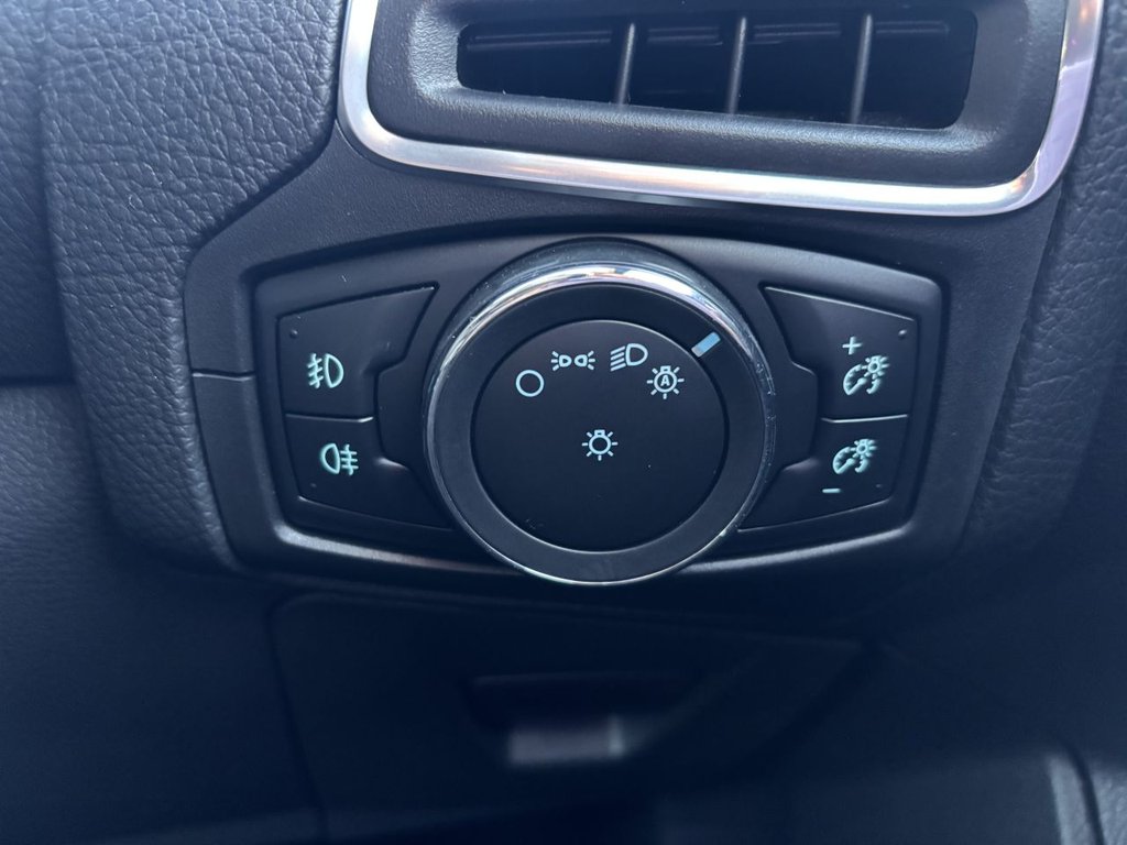 Used Ford Focus 2012 for sale - 76698310: Photo 18