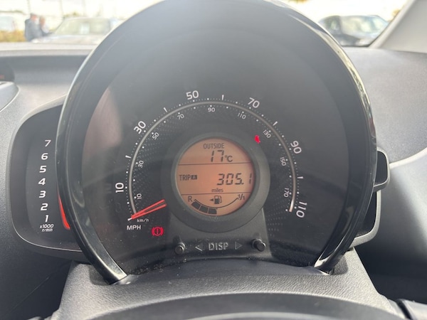 Used Toyota AYGO 2020 for sale - 76235911: Photo 16