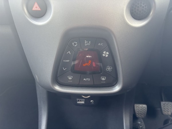 Used Toyota AYGO 2020 for sale - 76235911: Photo 18