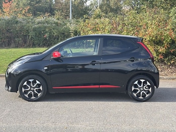 Used Toyota AYGO 2020 for sale - 76235911: Photo 2